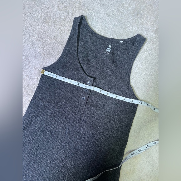 Me To We Jrs Tank Top M - Picture 2 of 6
